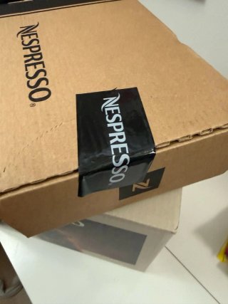 Cafetera Nespresso Roja Nueva