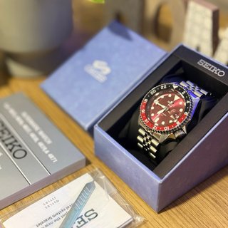Seiko 5 GMT Passion Red SSK031K1 Full Set