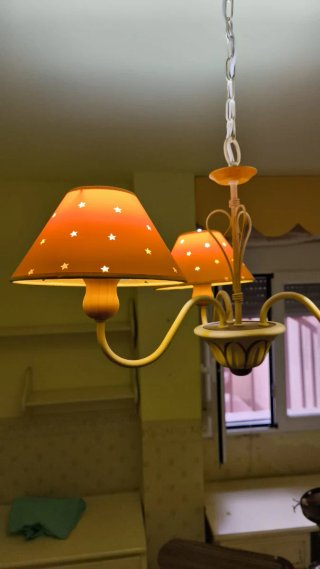 Lámpara infantil estrellas naranja