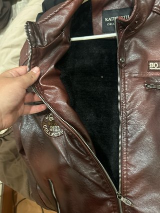 Chaqueta de cuero marrón