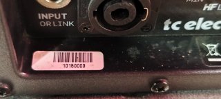 Pantalla TC Electronics RS210 Bajo