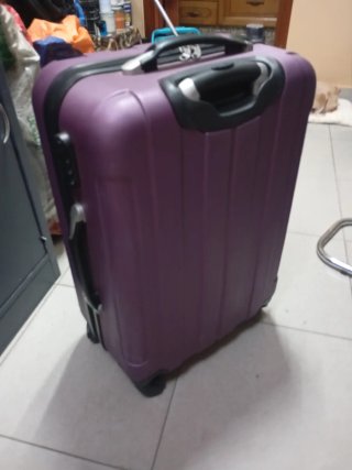 Maleta de viaje morada