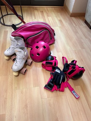 Conjunto Patines 4 Ruedas + Protecciones + Casco