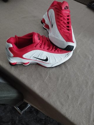 Zapatillas Nike Rojas y Blancas