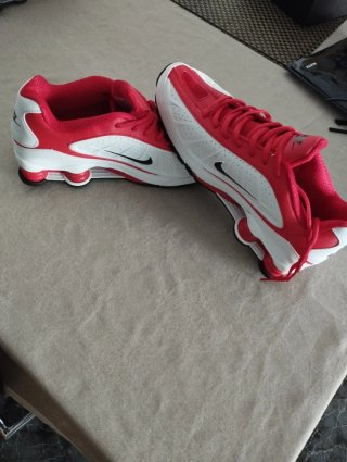 Zapatillas Nike Rojas y Blancas