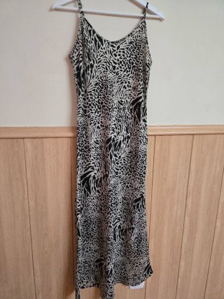 Vestido midi lencero animal print