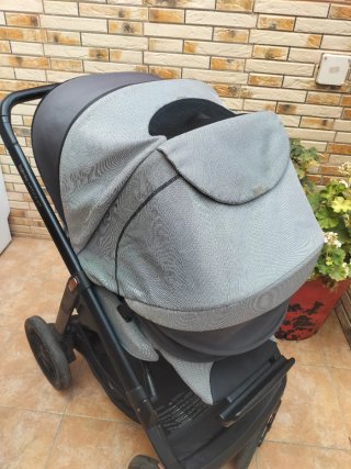 Inglesina Aptica XT Silla y Capazo Gris