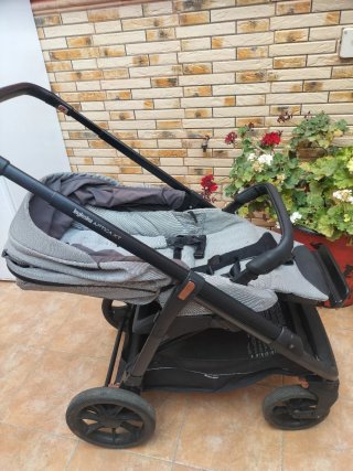 Inglesina Aptica XT Silla y Capazo Gris