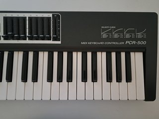 Edirol PCR-500 – Controlador MIDI de 49 teclas