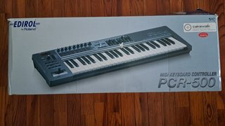 Edirol PCR-500 – Controlador MIDI de 49 teclas