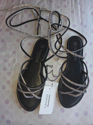 Sandalias Tiras Brillos Terranova Negras Plata