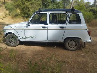 RENAULT r4