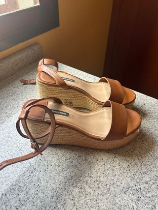 Sandalias Cuña Stradivarius Talla 36 Marrones