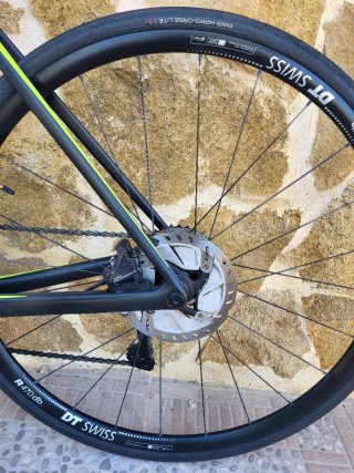 Bicicleta Specialized Roubaix Carbono