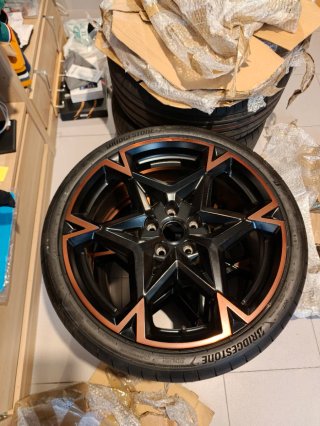 Llantas Cupra León  235/35/19