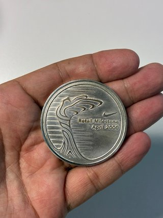 Medalla Nike Retail Milestone Abril 2000
