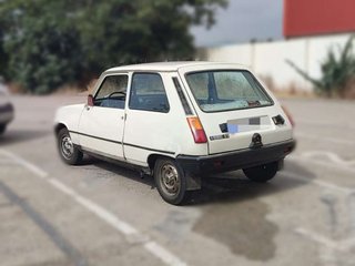 RENAULT r5