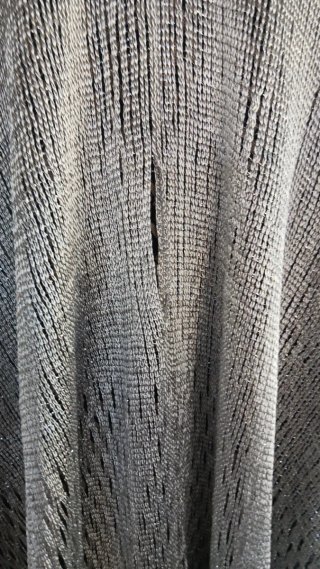 Poncho plateado con flecos Talla Única