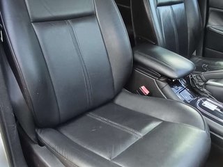 PEUGEOT 607