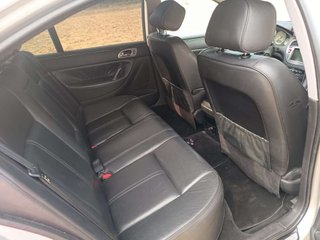 PEUGEOT 607