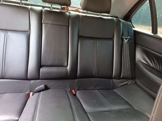PEUGEOT 607