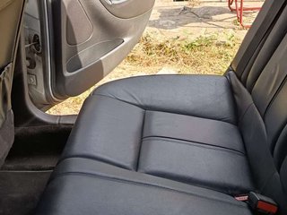 PEUGEOT 607