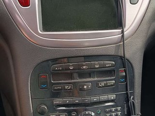 PEUGEOT 607