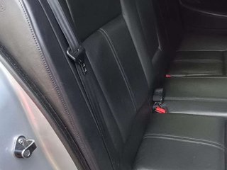 PEUGEOT 607