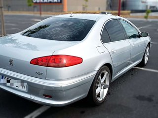 PEUGEOT 607