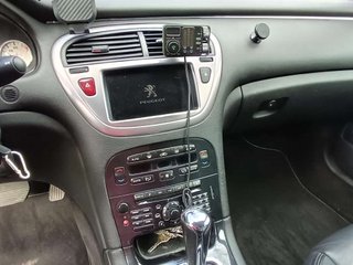 PEUGEOT 607