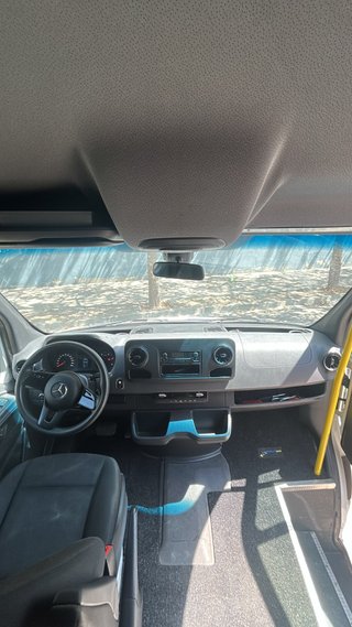 Mercedes Sprinter 311 CDI aut. 9 plz. + plataforma