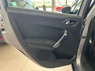Peugeot 2008 1.6 HDI 100 CV ALLURE 2017