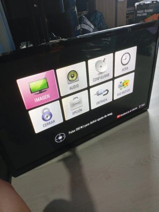 Televisor LG Negro