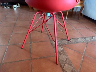 Silla de escritorio roja moderna