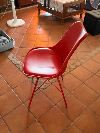 Silla de escritorio roja moderna