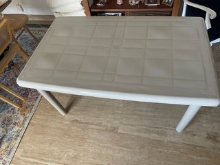 Mesa jardín polipropileno reciclado Olot beige