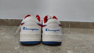 Zapatillas Champion Blancas y Rojas
