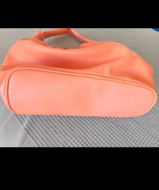 Bolso Guess Hombro Coral