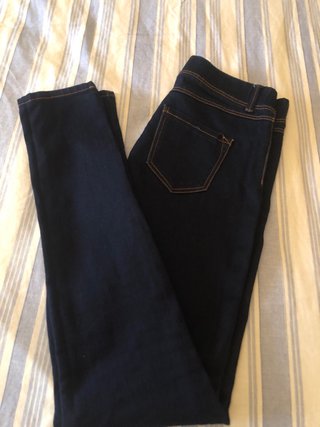 Pantalón vaquero pitillo azul