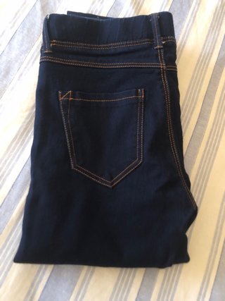 Pantalón vaquero pitillo azul