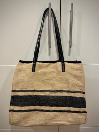 Bolso Stradivarius Beige y Negro