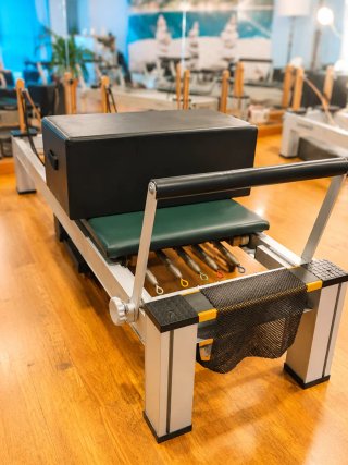 Máquina Pilates Reformer