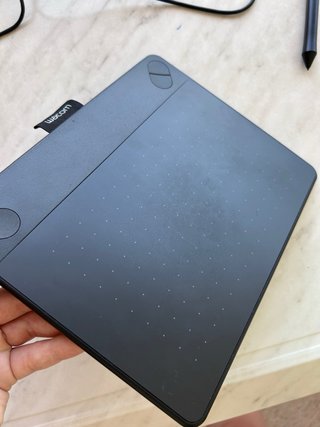 Tableta Gráfica Wacom Intuos Comic + Funda