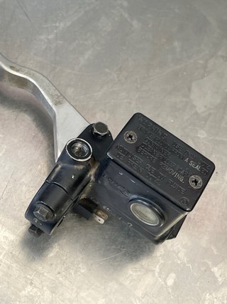 Bomba Freno Izquierda Suzuki Burgman 250 2006