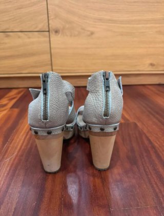 Sandalias Veletto Beige Cuña