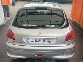 PEUGEOT 206+