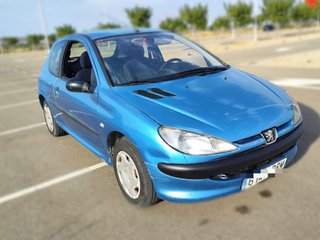PEUGEOT 206+