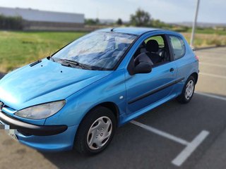 PEUGEOT 206+