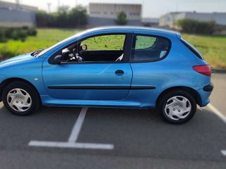 PEUGEOT 206+