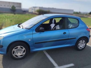 PEUGEOT 206+
